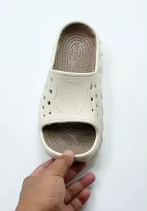 พร้อมส่ง !! รองเท้า Crocs Echo slides new 2023