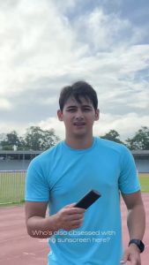 68g Camou XL Mattifying Sun Stick No White Cast Sweat Resistant Aloe Vera Cotton Extract