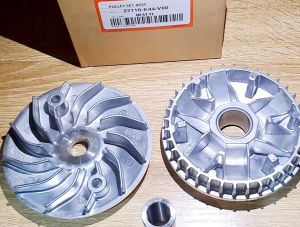 GB4 PULLEY SET DRIVE FACE HONDA BEAT FI 22110K44V00 THAILAND GENUINE PARTS