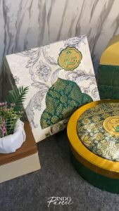 INDOPARCEL - Hard Box Songket Edisi Lebaran Tempat Penyimpan 3-4 Toples Kue Kering 500 gram Box Hampers Idul Fitri Variasi Tutup Bungkus Kemasan Idul Fitri Viral Terbaru