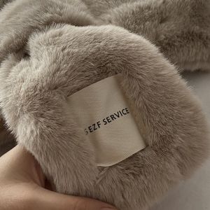 Warm Faux Fur Scarf Dongda Gate Style Cross Design Rabbit Skin Mimicry Korean Fashion Winter Accessory for Young Women
