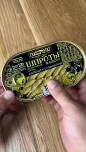 Cá Trích Baltic ngâm dầu oliu 190g ( Nhập Khẩu Nga ) Nhiều Dinh Dưỡng