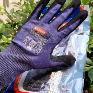 ถุงมือกันบาด ระดับ 3 ฝ่ามือเคลือบยางไนไตร ป้องกันลื่น ทัสกรีนหน้าจอมือถือได้ KANTANA CUT3