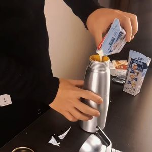 กระบอกวิปครีม Cream Whipper อลูมิเนียม ขนาด 0.5 ลิตร เครื่องตีวิปปิ้งครีม ขวดวิปครีม กระบอกวิปปิ้งครีม