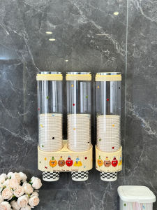 ตู้เก็บแก้วแบบติดผนังอัตโนมัติ ชั้นวางแก้วแบบรีไซเคิล ช่องเก็บขยะสำหรับเครื่องดื่มน้ำแบบใช้แล้วทิ้ง อุปกรณ์เสริมในห้องน้ำสุดเท่