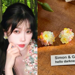 ต่างหูดอกไม้สุดน่ารัก ไม่ต้องเจาะ ต่างหูแบบคลิป ต่างหูแฟชั่นสำหรับผู้หญิง ต่างหูแบบใหม่ 2025 ดีไซน์เก๋ไก๋