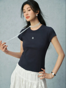 SEIFINI | Floral Hem Slim Stretch T-shirt