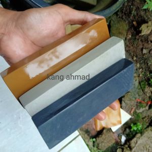 ASAHAN KANG AHMAD Batu asah Asli Alam Satu Paket Isi tiga batu grit 1000 4000 7000 dimensi 15x5x2cm