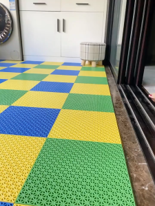 Bath mat non slip plastic matting bathroom mat anti slip rubber floor super absorbentfor baby quick dry washable Splicing Floor mat for Indoor and outdoor wear-resistant durable eco-friendly materia grid Non-Slip bath mat