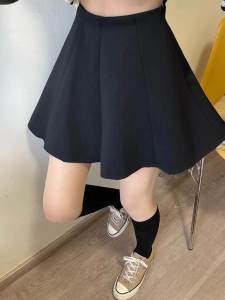 กระโปรงทรงเอเอวสูงสำหรับผู้หญิงไซส์ใหญ่ ทรงหลวม กระโปรงสั้นฤดูใบไม้ร่วง กระโปรงสั้นทรงเอปักลายผ้าขนสัตว์สีพื้น