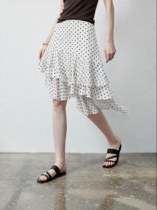 Toyouth | Chân Váy Voan Mùa Hè Dấu Chấm Asymmetric Lớp Ruffle
