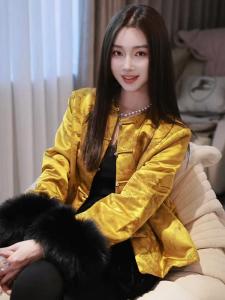 New Chinese Style Yellow Embroidered Button up Jacket Womens Winter High End Tang Costume Young Style Top round Neck Long Sleeve
