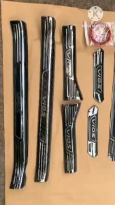 ốp bậc cửa xe vios nẹp bước chân 2019 2020 2021 2022 2023 sản phẩm 8 chi tiết có kèm băng dính