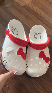 รองเท้าแตะแฟชั่นC.R ลายการ์ตูน สวย น่ารัก ราคาดี พร้อมตัวติด มีพร้อมส่ง M4-M11