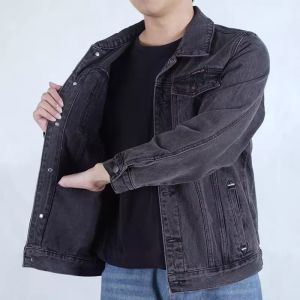 เสื้อแจ็คเก็ตยีนส์ทรงหลวมสำหรับผู้ชาย ฤดูใบไม้ผลิและฤดูใบไม้ร่วง ทนทานต่อการสึกหรอ ดีไซน์สไตล์เกาหลี สำหรับใส่ทำงาน