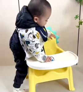 SKISOPGO เก้าอี้กินข้าวเด็ก 0-6ปี ประกอบง่าย ถอดออกได้ เก้าอี้นั่งทานข้าว รุ่นใหมโต๊ะกินข้าวเด็ก มีพนักพิง