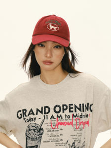 Retro American Letter Doggies นุ่ม เสื้อท่อนบน หมวกเบสบอลสําหรับผู้หญิงสีแดงปีกกว้าง ลำลอง ผ้าฝ้าย หมวก Duckbill สําหรับทุกวัย