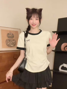 เสื้อยืดแขนสั้นผู้หญิงทรงเข้ารูปพิมพ์ลายผีเสื้อสไตล์เกาหลี คอตตอนผสมยางยืด ฤดูร้อน 2025 เสื้อผ้าทำงาน