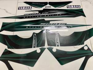 Bộ tem sirius 2012 màu xanh nhớt hàng nhập Thái Lan chất lượng cao dành trang trí riêng cho dòng xe này tem in lụa màu sắc rất đẹp và bền giá bán cực tốt bán lẻ như bán sỉ