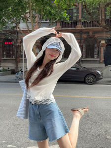 เสื้อยืดคอกลมแขนยาวผู้หญิงฤดูใบไม้ผลิและฤดูร้อนแบบบางป้องกันแสงแดดลายลูกไม้สีขาวพร้อมฮู้ดสไตล์เกาหลี