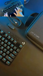 Keyboard Logitech Gaming PRO X TKL Lightspeed Tactile -Tombol yang dapat diprogram Desain tenkeyless