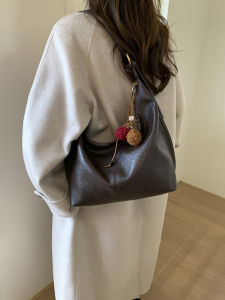 Fashionable Soft Leather Tote Bag Womens Large Capacity Diagonal Crossbody Bag Casual Simple Style PU Material Handbag