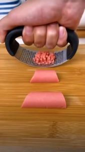 DiyHomeIpoh Manual Garlic Mincer Stainless Steel Garlic Press Chopping Garlic Tools Kitchen Gadgets