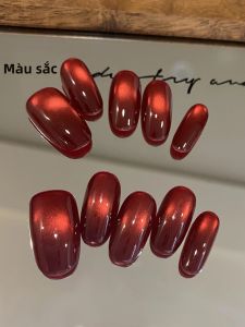 Bộ 10 Móng Tay Giả Mắt Mèo Đỏ Ngắn Kèm Miếng Dán & Dũa Mini - Dễ Dàng Dán Móng Giả Để Làm Móng Nhanh Chóng