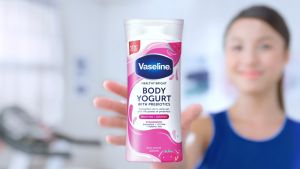 Vaseline Healthy Bright Body Lotion Body Yogurt with Prebiotics Skin Serum Original 200ml
