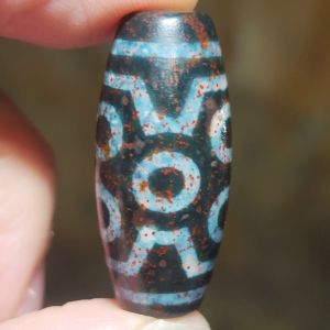 29.6mm Aged Tibetan Zhang Zhung 7 Eyes Dzi pendant with red spots (with certificate) 小尺寸藏传老矿象雄满朱砂七眼天珠(带证书)