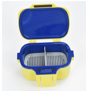 Double-layer earthworm and red worm insulated box fishing live bait can be hung on the waist box fishing gear and bait box