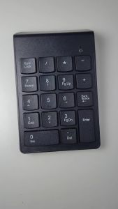 2.4G Wireless Numeric Keypad Number Pad Keyboard 18 Keys USB Receiver for Laptop Notebook Desktop Computer