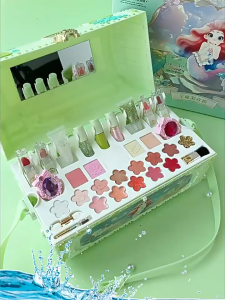 SG EmmAmy® Girls Makeup Kit Set Pretend Play Toys- Special for Girls Birthday Gifts / Nail Polish / Makeup Toys