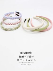 Delicate Plaid Solid Color Retro French Style Hairband Womens Versatile Hairpin Pressed Hair Fresh Outing Face Washing Band