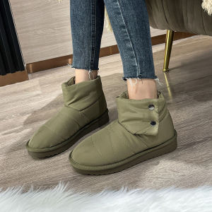 รองเท้าบูทกันหนาวแบบหนาและอบอุ่นสำหรับผู้หญิงในฤดูหนาว รองเท้าบูทส้นแบนแบบสวม สวมใส่สบาย ระบายอากาศได้ดี