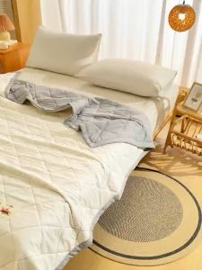 Abraca Dabra ผ้านวมสีทึบเย็นนุ่มและระบายอากาศ ผ้าห่ม 5 ฟุต/6 ฟุต/6.5 ฟุต