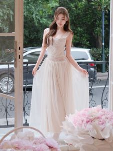 CHANGTONG | Beach Resort Style Fairy Elegant Halter Back Waist-cinching Dress