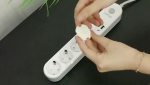 Zaman Now: Pengaman Stop Kontak Otomatis & Socket Cover Safety