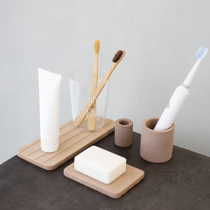 Water Absorbent Humidity Adjusting Shelf