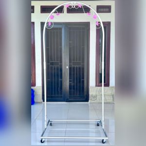 tiang ayunan bayi beroda