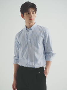 GIORDANO ผู้ชาย  เสื้อเชิ้ตผ้าฝ้าย 100% เสื้อเชิ้ตคลาสสิกป้องกันรอยยับ กระเป๋าเดี่ยว ลายตาราง แขนยาว แฟชั่นลำลอง 01045102