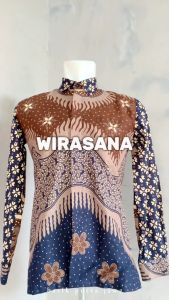 Kemeja Batik Slimfit Pria: Motif Wirasana Atasan Hem