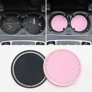 แผ่นรองถ้วยน้ำกันลื่นในรถ2ชิ้นแผ่นยางเพชรไรน์สโตนสำหรับรองแก้วที่วางขวดน้ำติดรถจักรยานภายในรถยนต์ที่วางแก้วกันลื่น