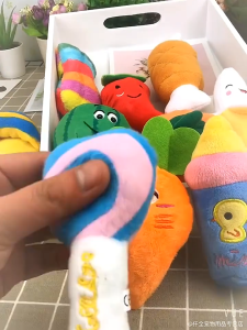 Squeaky Fruit Shaped Plush Dog Chew Toy Interactive Sounding Play Toy Wear Resistant Bite Resistant Design Satisfy Pet Chewing Needs Relax Mood Suitable For Puppy Dogs And Cats Daily Entertainment Training Supplies