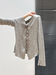 เสื้อคาร์ดิแกนถักแขนยาวคอวีผูกโบว์สไตล์เกาหลีสำหรับผู้หญิงในฤดูใบไม้ร่วงและฤดูหนาว เสื้อคลุมกันหนาวทรงเข้ารูป