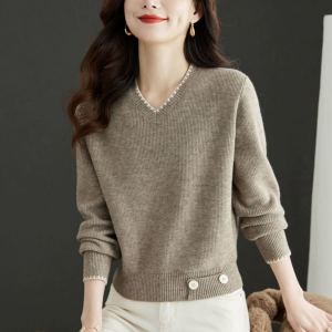 Outlet Store Clearance Sale V-neck Short Wool Sweater Womens Small Size Fashionable Base Layer Sheeps Wool Top