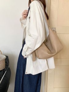 Korean Style Unique Design Zipper Shoulder Bag Womens 2025 New Casual Versatile Simple Tote Bag Bamboo Shoots Meow