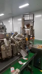 Fasimiyu รากบัวรสเผ็ด แผ่นรากบัว 30g /ถุง ขนมขบเคี้ยวรสเผ็ด ของว่างยามว่าง อาหารจีน