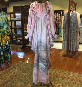 Nina Kaftan by Dian Pelangi LIMITED EDITION Busana Muslim Maxi Dress Gamis Abaya Gaun Outfit Pesta Pernikahan Kondangan Casual Formal Wanita Hijaber Cantik Anggun Modis Modern Elegan Mewah Model Korea Terbaru Motif Jumputan Sasirangan Hand Made Kekinian