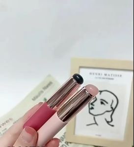 แปรงทาปาก แบบซิลิโคนพร้อมฝาปิด แปรงแต่งหน้าหัวกลม พกพาสะดวก พร้อมส่ง